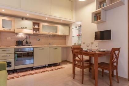 Coronari Central Apartment - image 1