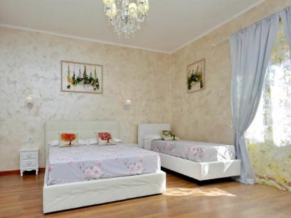 Deluxe rooms and Chilling Jacuzzi Suite Guesthouse - image 4