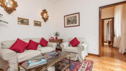 Rental In Rome Ancient View - image 3