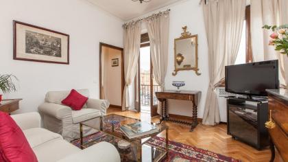 Rental In Rome Ancient View - image 5