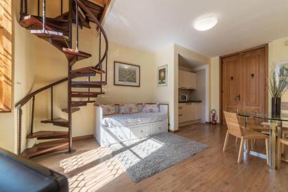 Villa Marignoli Charming Flat - image 12