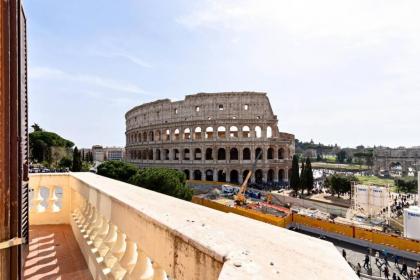 View Colosseo From Jacuzzi - image 4