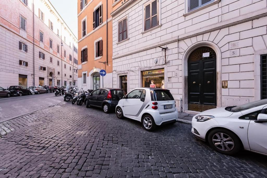 Fabulous Pantheon Apartment - main image