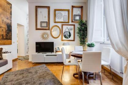 Fabulous Pantheon Apartment - image 18