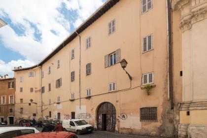 Trastevere Charming Duplex - image 8