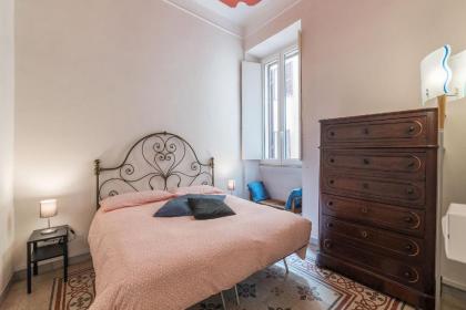 Colosseo Cozy Apartment - image 1