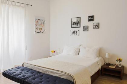 PennyLane Rome Apartment - image 14