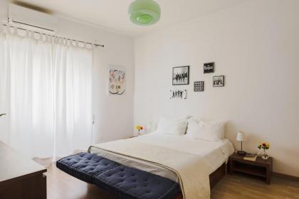 PennyLane Rome Apartment - image 15