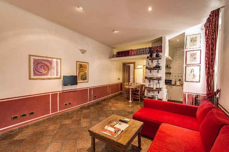 Lovely flat in Fontana di Trevi - main image