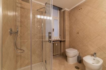 Tiber Stylish Apartment - image 11