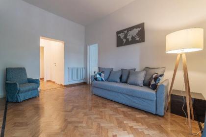 Tiber Stylish Apartment - image 17