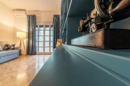 Tiber Stylish Apartment - image 6