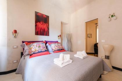 Rome As You Feel - Torre Argentina Art Apartment - image 1