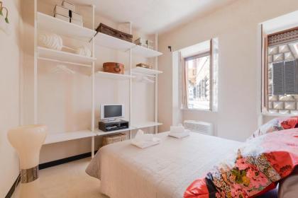 Rome As You Feel - Torre Argentina Art Apartment - image 19