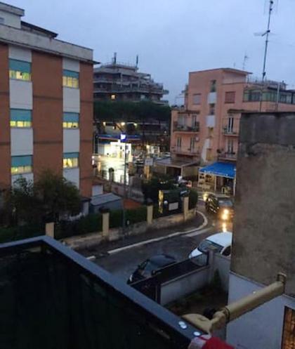 One bedroom appartement with city view terrace and wifi at Roma - image 14