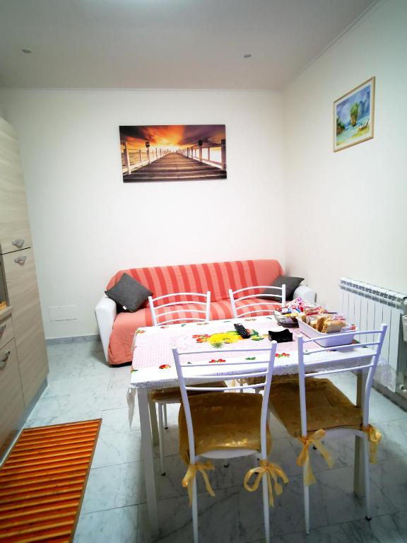 One bedroom appartement with city view terrace and wifi at Roma - image 7