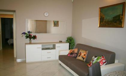 Montebello Aparments - Julia and Penthouse - image 2