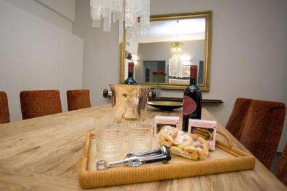 Spanish Steps DeLuxe Apartment - image 19