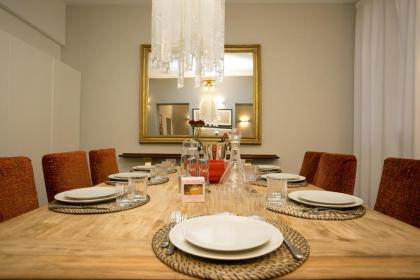 Spanish Steps DeLuxe Apartment - image 4