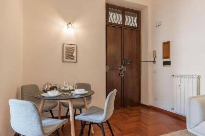 Lively Roma Trastevere renovated apartment - FromHometoRome - image 12