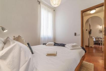 Lively Roma Trastevere renovated apartment - FromHometoRome - image 13