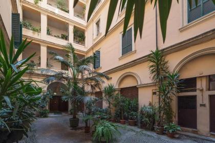 Lively Roma Trastevere renovated apartment - FromHometoRome - image 17