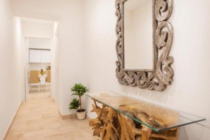 Divo Apartments - Spanish Steps - image 20