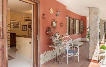 Awesome Home In Roma With 3 Bedrooms Wifi And Outdoor Swimming Pool - image 12