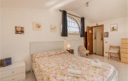 Awesome Home In Roma With 3 Bedrooms Wifi And Outdoor Swimming Pool - image 16