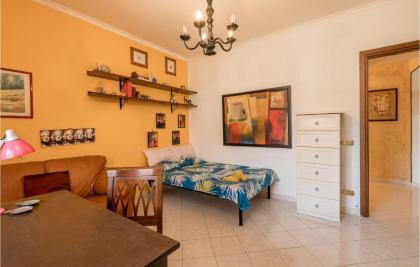 Awesome Home In Roma With 3 Bedrooms Wifi And Outdoor Swimming Pool - image 18