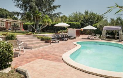 Awesome Home In Roma With 3 Bedrooms Wifi And Outdoor Swimming Pool - image 7