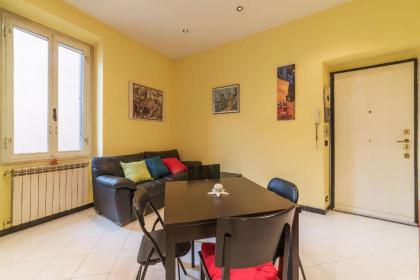 Pigneto Colourful Apartment - image 17