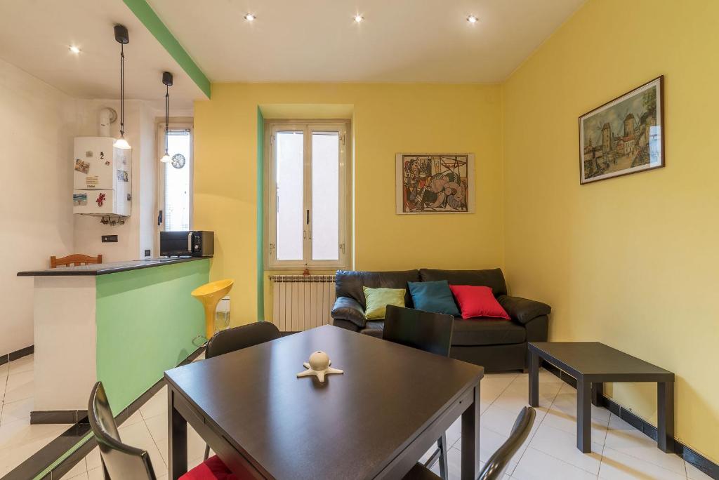 Pigneto Colourful Apartment - image 7