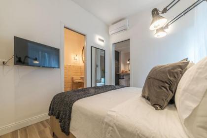 Appia New Cozy Apartment - image 10