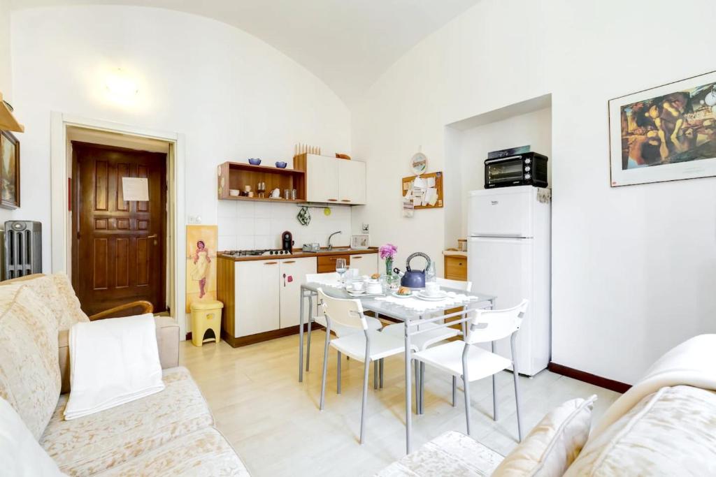 One bedroom appartement with city view and wifi at Roma - image 5