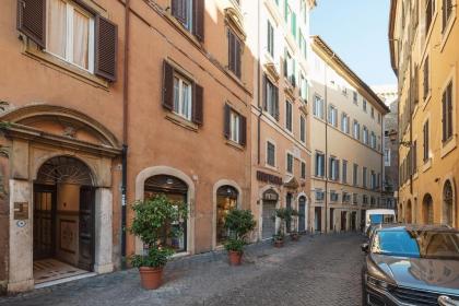 Tucked away and quiet by Piazza Navona - FromHometoRome - image 3