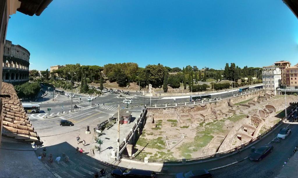 Colosseo Rooms Imperial Rome - image 4