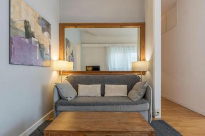 Sant'Angelo Modern Apartment - image 12