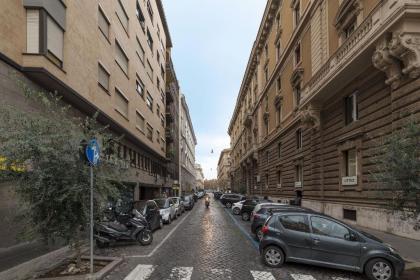 Sant'Angelo Modern Apartment - image 18