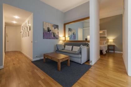 Sant'Angelo Modern Apartment - image 5