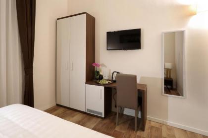 Elegant Rooms Roma - Guest House - image 16