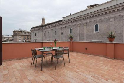 Apartment with Terrace in via del Pellegrino - FromHometoRome - image 8