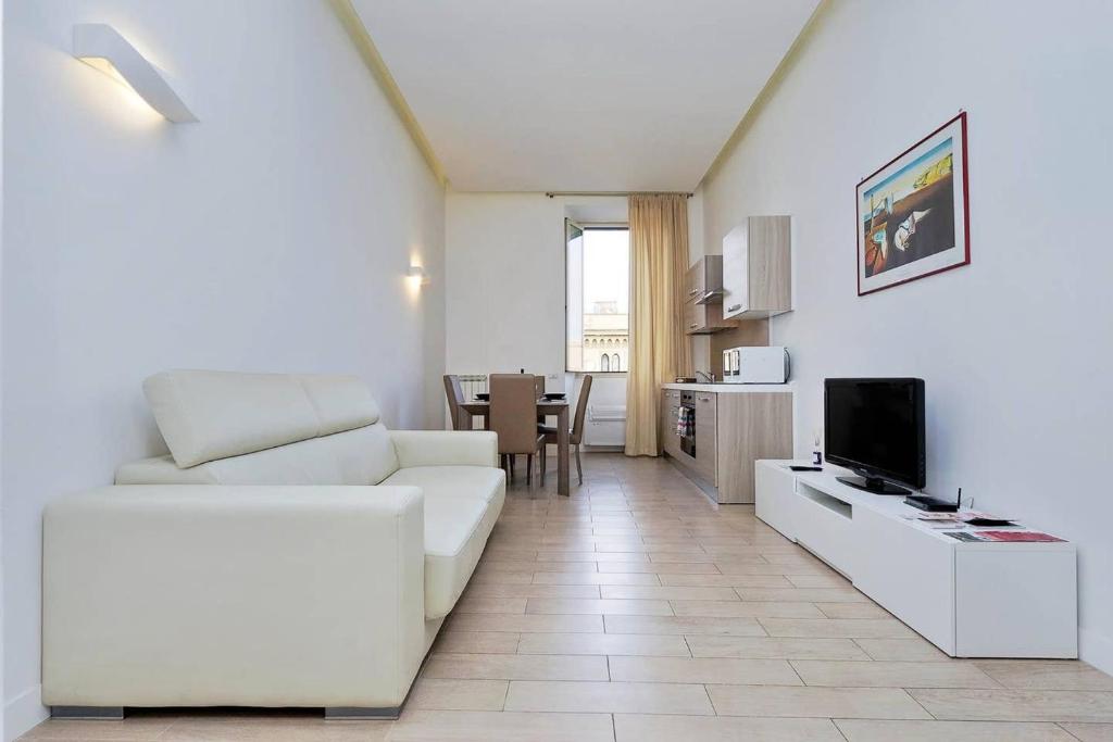 Apartment with 2 bedrooms in Roma with wonderful city view and WiFi - main image