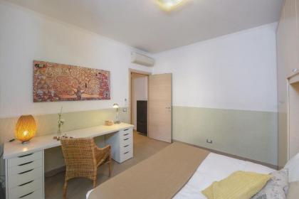 Sleek Apt in Testaccio near Ostiense train station - image 19