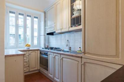 Portuense Bright Apartment - image 4