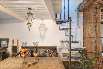 Charming Luxury Navona Apartment  - image 7