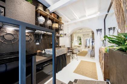 Trastevere Luxury&Charming Loft with Pvt Courtyard - image 13