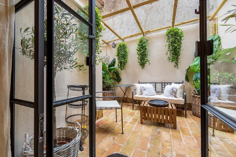 Trastevere Luxury&Charming Loft with Pvt Courtyard - image 5