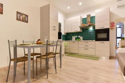 BMGA l Coliseum Rome Apartment 1Bdr for Couples