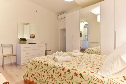 BMGA l Coliseum Rome Apartment 1Bdr for Couples - image 15